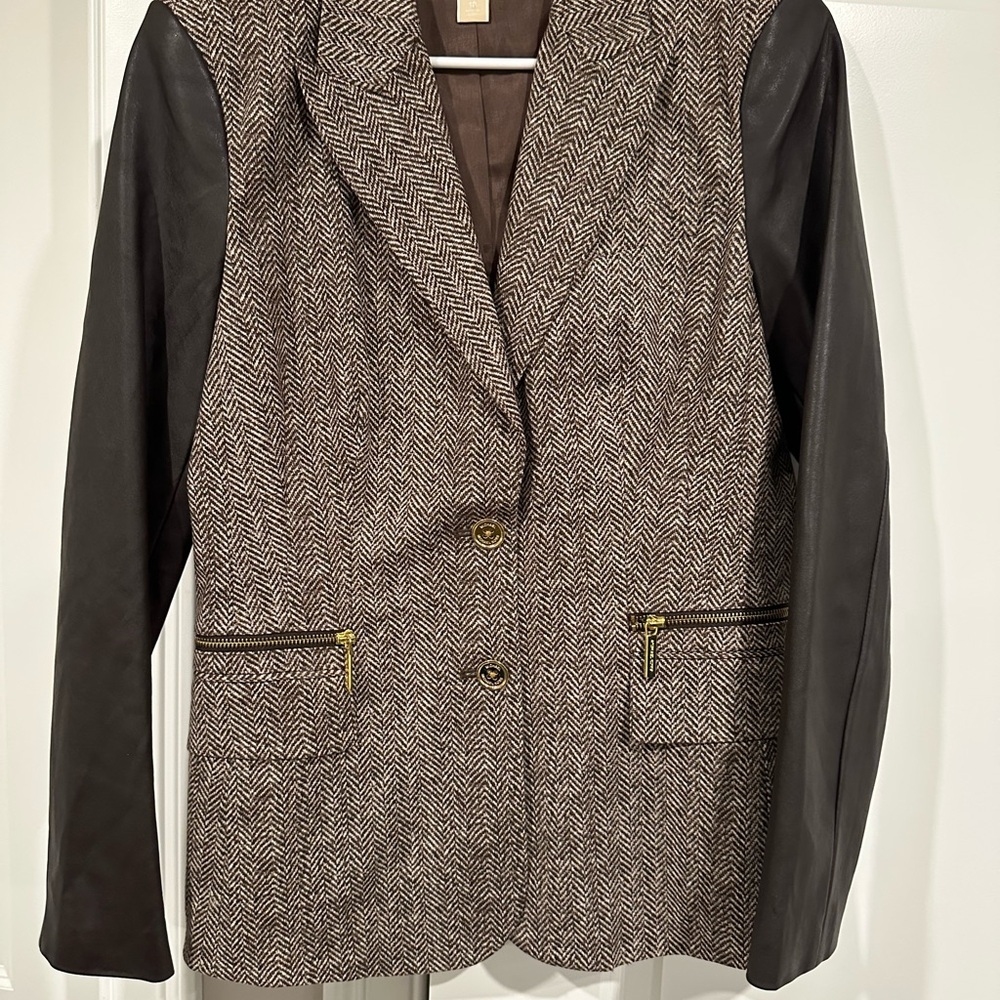 Herringbone Blazer with Brow faux leather Sleeves